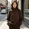Marca independente transfronteiriça europeia e americana, suéter de malha com zíper parcial e gola alta estilo coreano, blusa de tricô solta e casual para mulheres