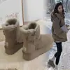 Botas de nieve de suela gruesa para mujer, nuevo estilo de invierno 2026, forradas de felpa y engrosadas para abrigar, antideslizantes y resistentes al frío, botas grandes de algodón para el Noreste