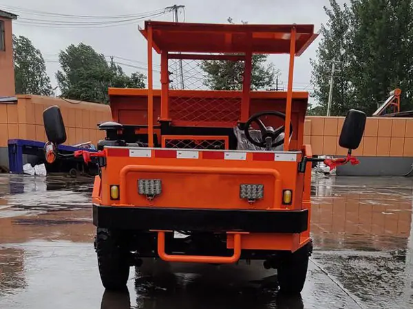 矿用四不像车