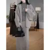 Traje de Punto de Moda Lujo Ligero Reductor de Edad Otoño e Invierno Nuevo Estilo Perezoso Elegante Holgado Cárdigan de Punto + Falda 8482