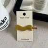 Pasador Ondulado de Acetato Letra W para Mujer 2025 Nuevo Pin Lateral Pin de Pico de Pato Lateral Pasador Elegante de Gama Alta Pin sin Costuras
