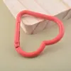 Fecho de Mola Colorido em Liga de Zinco com Pintura para Montanhismo em Formato de Coração Acessórios para Joias Artesanais DIY Pingente Chaveiro Atacado