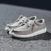 2025 Venta al por mayor Primavera Nueva Zapatos para hombre Casual Transpirables de Tela Ligeros de PU Lona Zapatos Slip-on