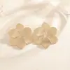 Pendientes de pétalo de aleación europeos y americanos, doble capa con textura esmerilada, pendientes simples y elegantes, joyería transfronteriza de estilo retro moderno