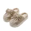 Pantuflas de interior para mujer, modernas, con forro de felpa, cálidas y de suela gruesa, para otoño e invierno, con un diseño de felpa y peludo