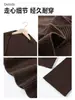 Conjunto de jaqueta cor de café e vestido de malha preto de manga longa para mulheres, novo estilo Outono 2026, conjunto completo
