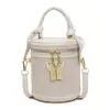 Bolso de Mano Pequeño de Bloques de Color Retro de Gama Alta para Mujer 2026 Nueva Moda Bolso Tote Tipo Cubo con Pañuelo de Seda Bolso Cruzado Texturizado Lujo Ligero