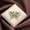 Nuevo broche de rosa de aleación de diamantes europeo y americano, diseño de personalidad elegante de alta gama, pin de planta, ramillete al por mayor