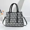 Bolso Ligero Nuevo de Primavera para Mujer 2026, Bolso de Hombro y Cruzado Versátil y de Moda, Bolso de Mano Elegante para el Trabajo