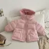 Jaqueta infantil de algodão com penugem casaco de inverno engrossado meninos e meninas nova jaqueta acolchoada de algodão bebê moderna quente casaco de algodão com capuz