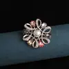 Broche de Moda Transfronterizo Pin de Personalidad y Temperamento de Alta Gama Exquisita Aleación Corsage Versátil Estilo Pequeño Chanel Perla Pedrería