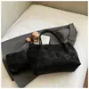 Bolsa Fosca Retrô Feminina Roupa de Trabalho Versátil Bolsa Tote Outono e Inverno 2025 Nova Bolsa de Ombro Grande Capacidade