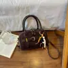 Bolsa de Ante Flocado para Mujer 2026 Nuevo Otoño Retro Gorpcore para el Trabajo Pequeña Bolso de Hombro Cruzado