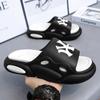 Pantufas de amantes respiráveis antiderrapantes de duas cores com fundo grosso resistente ao desgaste chinelos de verão para áreas externas chinelos de praia masculinos