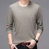 Camiseta Masculina de Manga Longa, Camiseta Simples Casual de Cor Sólida, Camisa de Outono Masculina com Gola Redonda, Camisa Fina de Manga Longa Slim Fit, Barata
