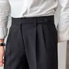 2024 Novas calças masculinas britânicas casuais para deslocamento antirrugas na altura do tornozelo, calças da moda de nicho retrô para todos os jogos