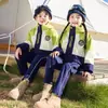 Uniforme Escolar 2023 Estudiante de Primaria Uniforme de Jardín de Infancia Chaqueta Otoño e Invierno Verde Desmontable Clase de Deportes Conjunto de Tres Piezas