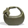 Bolso de hombro tejido a mano, bolso de axila de moda de gran capacidad, bolso de cuerno de un solo hombro de alta gama estilo 'old money' para mujer