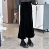 Falda de terciopelo de cintura alta para tallas grandes para mujer, nueva colección primavera 2026, diseño elegante y sofisticado, perfecta para figuras curvilíneas, con dobladillo de cola de pez