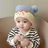 Touca Infantil de Lã Tricotada para Bebê Menina Menino Outono e Inverno Cachecol de Pescoço Peça Única com Capuz à Prova de Vento Proteção de Orelha Quente Touca Pulôver
