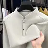 Moletom de veludo cationic double-sided para homens, novo modelo outono e inverno 2026, gola alta estilo chinês de dois botões, camisa base masculina quente