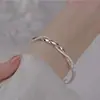 Atacado do Fabricante Pulseira Anel de Möbius, Pulseira Versátil de Alta Qualidade, Nova Pulseira Personalizada Push-Pull