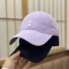 Gorra de Béisbol Ins Linda Bordada de Perro Estilo Japonés para Mujer con Visera Ancha, Hace que la Cara Parezca Más Pequeña, Gorra Protectora Solar de Primavera y Verano, Moderna