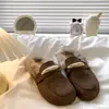 Zapatos para Mujer Peludos y Elegantes Estilo Birkenstock, Moda Otoño 2026 Nuevos, Versátiles Mocasines Cerrados, Pantuflas Modernas y Cómodas