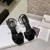 Sandalias de Tacón Alto con Lazo Estilo Hada Nicho Popular Estilo Francés 2025 Nuevas Sandalias de Tira Abiertas de Punta Cuadrada