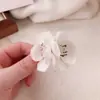 Nuevo Pasador de Flor Artificial de Principios de Primavera Flor de Melocotón Rosa Pinza de Pato Pasador de Flequillo Lateral Combinable para Niña Accesorios para el Cabello