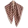 Pañuelo cuadrado de terciopelo de doble cara, dos tonos, estampado de leopardo, de alta gama, vintage de los 90, chal cálido para mujer, pañuelo de cuello de lujo ligero