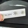 Pinzas Magnéticas para Orejas de Copo de Nieve Pequeño para Otoño e Invierno, Lujo Ligero, Exquisitas, Compactas, Lindas, Estilo Universitario, Pinzas Versátiles para Orejas, Aretes de Botón, Accesorios para Orejas