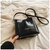 Bolsos Casuales Pequeños de Moda para Mujer de Este Año, Versátiles para el Verano, Bolsos Cruzados de Moda Nuevos 2026, Elegantes Bolsos Cubo de un Solo Hombro