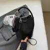 Bolsos Coreanos de Nicho para Mujer 2025 Nuevo Rojo Versátil de Alta Gama Bolso de Hombro Bolso Cruzado para Mujer Bolso de Mano Bolso Balde