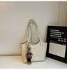 Bolsa Transfronteriza Simple Casual de Gran Capacidad para Mujer Nueva Moda Nicho Bolso Tote para el Trabajo Versátil Bolso de Hombro Único para el Brazo
