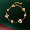 Pulsera de Flor con Circonita Bañada en Oro Real de 18 Quilates, Pulsera de Lujo Ligero de Nicho de Gama Alta, Joyería Versátil Exquisita para el Día a Día