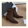 Botines de Punta Aguda para Mujer 2025 Nuevos Botines de Otoño e Invierno Estilo Francés Botines Delgados de Nicho para Mujer Botines Martin de Gamuza para Mujer