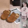 Pantuflas Retro para Niños para Primavera y Otoño, Zapatos Cerrados Antideslizantes para Exteriores para Niñas, Zapatos Versátiles de Estilo Birkenstock con Suela Gruesa