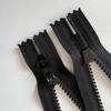 Zíper de Resina Ykk Nº 5 com Fechamento Final Preto Vários Tamanhos Grande Quantidade em Estoque 12-30cm Roupas para Exterior Zíper Ykk