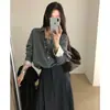 Enviado. Chique coreano outono/inverno nova coleção, gola polo estilo coreano, modelagem solta, blusa de tricô versátil para mulheres, 25410