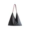 Nueva moda de otoño simple versátil color-blocking nicho retro estilo ins bolso de hombro triangular