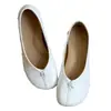 Zapatos de stock con pliegues y puntera dividida para mujer, nuevo estilo, zapatos de pezuña de cerdo, zapatillas de ballet, azul brumoso, planos, de boca baja, sin cordones, zapatos individuales para mujer