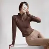 Chaqueta corta de Pilates que realza la figura para mujer, alta elasticidad, ajustada, manga larga de yoga con agujero para el pulgar, cuello alto, con cremallera, ropa de gimnasio para verano