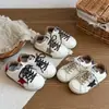 Zapatos para Niños 2026 Primavera Nuevo Modelo Tenis Blancos para Niños Estilo Coreano Color Lavado de Moda Tenis de Estrella para Niños y Niñas
