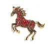 Broche de Caballo del Zodiaco Retro de Lujo Ligero de Moda de Venta Caliente Pin Versátil para Accesorios de Corsé Anti-Exposición
