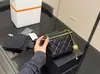 Nova Bolsa Pequena Transversal Estilo Chanel Caixa com Couro Acolchoado de Alta Qualidade e Corrente de Metal, Bolsa Quadrada Pequena para o Dia a Dia