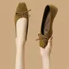 Sapatilhas Femininas Baixas Estampa de Leopardo Retrô Francês Moda Personalizada 2026 Novas Sapatos de Vovó Slip-On Mocassins