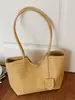 Bolso de Hombro de Gran Capacidad para Mujer 2026 Verano Nuevo Elegante para Viajar al Trabajo Moderno Bolso de Axila Bolso Tote Popular de Este Año