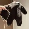 Mameluco para Bebé para Otoño e Invierno, Forrado de Felpa, Cálido y Elegante, Adecuado para Bebés y Niños Pequeños, Ropa para Gatear al Aire Libre, Viene con un Gorro, Cómodo y Engrosado