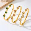 Explosiones transfronterizas de moda pulsera de acero de titanio con incrustaciones de diamantes en forma de corazón diseño nicho diamante rosa amor pulsera versátil joyería para damas